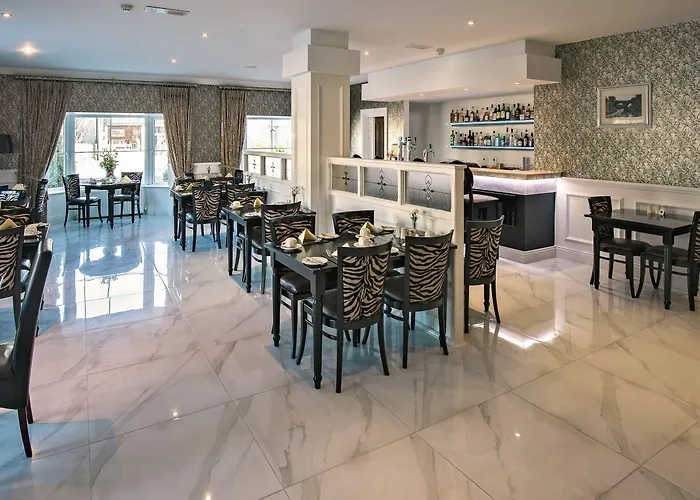 Brook Boutique Hotell 4*