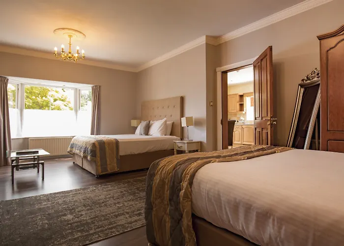 Brook Boutique Hotell 4*