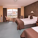 Hotel Brook Boutique 4*