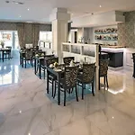Brook Boutique Hotel 4*