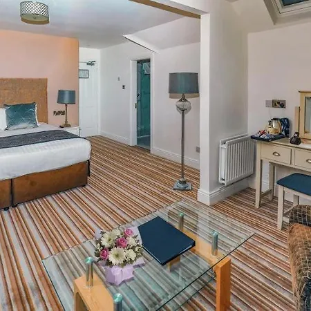 Brook Boutique Hotel