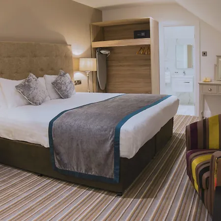Brook Boutique Hotel 4*