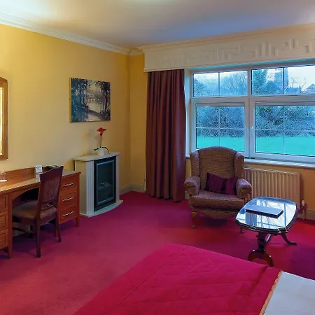 Brook Boutique Hotel 4*