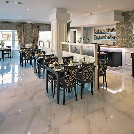 Brook Boutique Hotel 4*