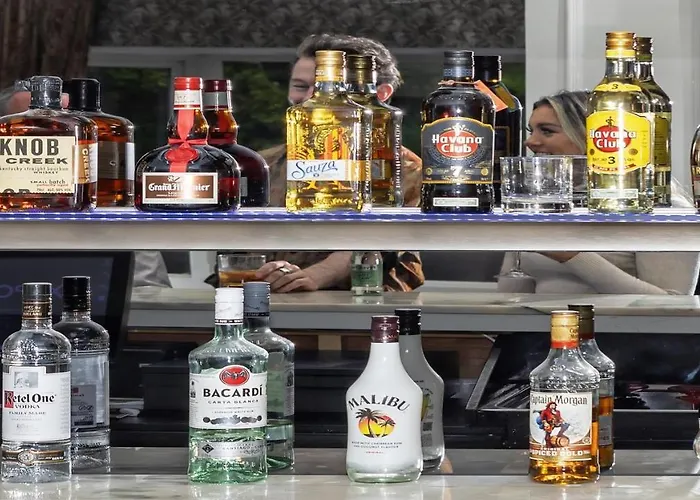 酒店 Brook Boutique 4*