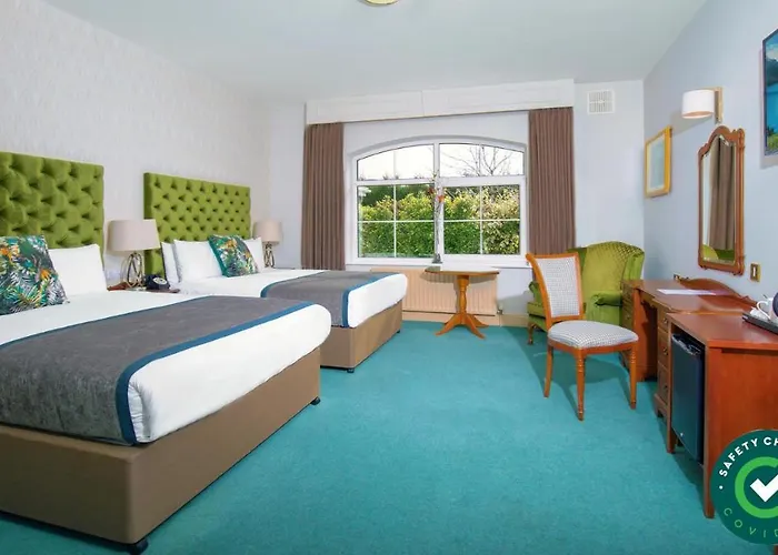 Brook Boutique Hotel 4*